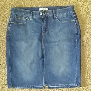 Levi's plain Jean skirt